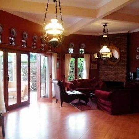 Villa Riri By The London Living Depok Zewnętrze zdjęcie