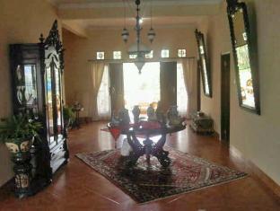 Villa Riri By The London Living Depok Zewnętrze zdjęcie